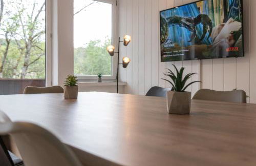 Berghof Wörner 2 Wohnungen für bis zu 20 Personen mit Balkon I Terrasse I 4 Bäder I NETFLIX I Ruhig und gemütlich wohnen - Foto 21