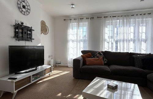 WS10 Contractor House 3 Bed 3 Bath with Parking - Foto 9