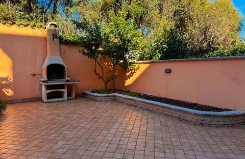 RESIDENZA I GIRASOLI - Spacious private house near the sea, quiet residential area - Lido dei Pini ANZIO - Photo 6