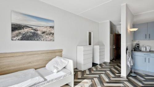 Zimmer in Kevelaer - WLAN, Küche & Parkplatz - Ideal für Firmen & Gäste - Comfort - Foto 2, wardrobe