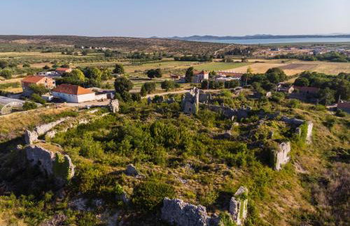 Stone Villa Cara d Oro - Heated Infinity Pool & Views - Photo 52