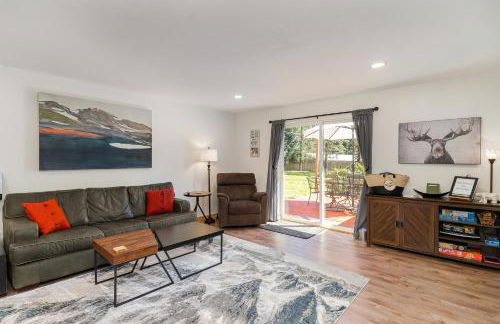 Bear’s Den Hideaway with Hot Tub - Foto 6