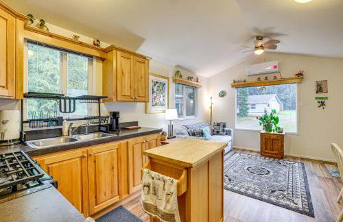 Remote Workers Welcome Tiny Home in Port Angeles! - Foto 10