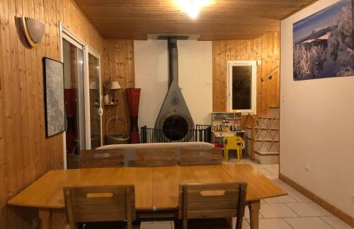 PETITE MAISON AU CALME AVEC VUE MAGNIFIQUE ! - Foto 3