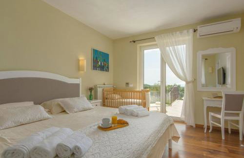 Holiday Home Romantische Villa mit Meerblick- Pool und Jacuzz by Interhome - Foto 30