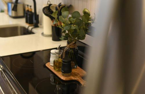 LUX Studio King Bed Free Parking Gym New - Foto 60