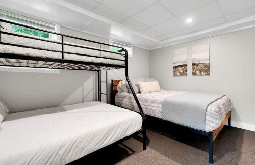 Waterfront Access with Kayaks Private Deck and a Firepit - Photo 10