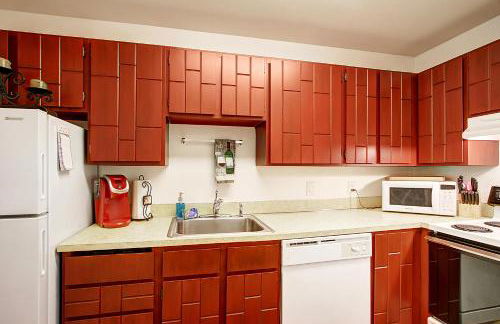 Downtown Redmond Townhouse by Stay Rested - Foto 10