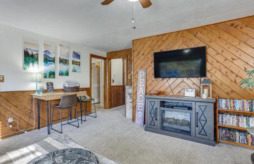 Pet-Friendly Pine Home Near Hiking and Fishing! - Photo 6