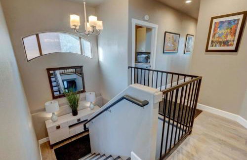 Stunning View! UNR-Groups-Deck-Reno-Minerva House - Foto 10