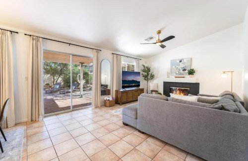 Luxury Vegas Escape,Pool, Playroom & Mtn Views - Foto 12