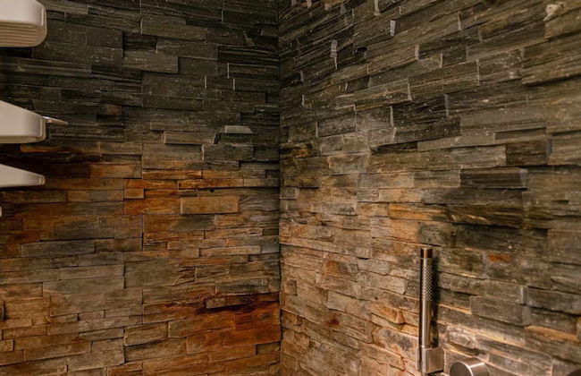 Modern Antwerp Apartment With City Views 2 Bedrooms - Photo 21