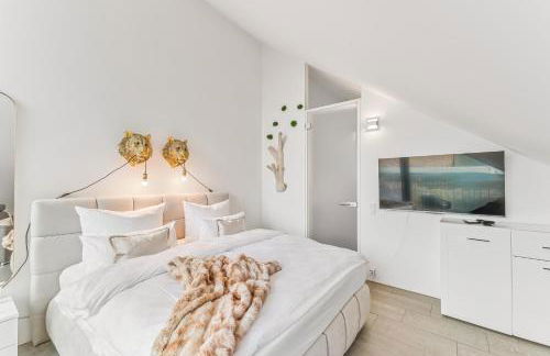 Tropic Love - Seezugang - Seesicht I BeachParadise I Massage - Trampolin - Light Show - Parken - Cinema Feeling - BBQ - Foto 28