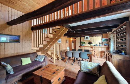 Holiday Home in Plogonnec near Sandy Beaches - Foto 3