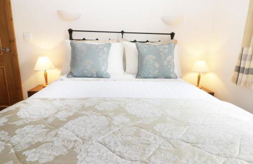 Stone Cross - Photo 9