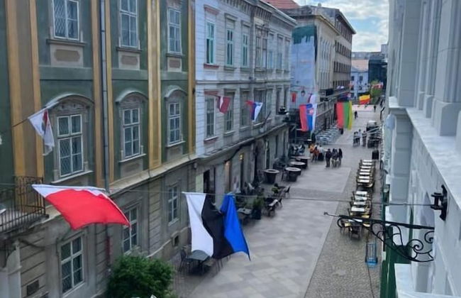 VISAJ Downtown - Foto 25