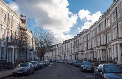 Prime 1BR Earls Court Walk to Tube Zone 1 - Photo 22