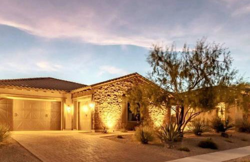 Phoenix Home with heated pool, desert views & hot tub - Foto 28