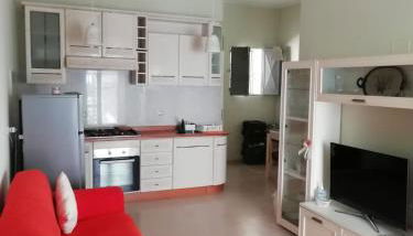 A Casa Vostra-casa indipendente con wifi e terrazzo,2 bagni,2 camere a due passi dal centro - Foto 1, stove, minibar