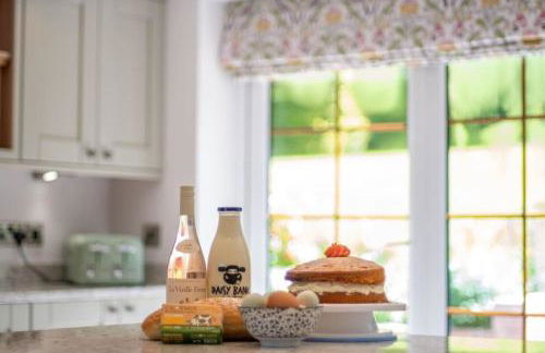 Country Crabtree Bungalow with large wild garden - Photo 74