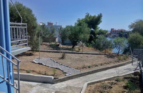 Home by the sea - Photo 16