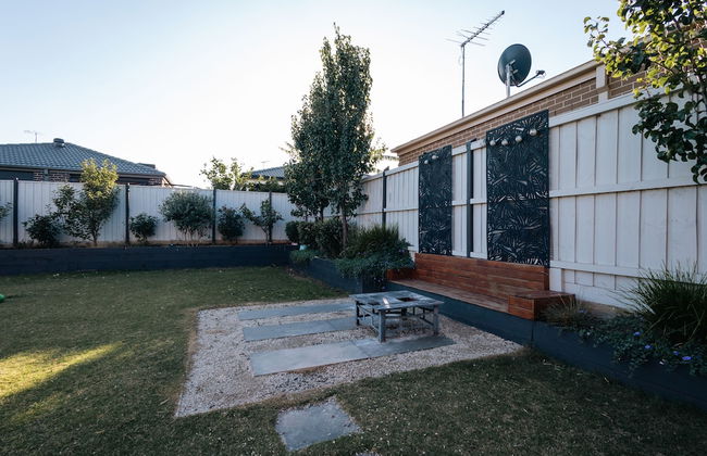StayAU Newly Cozy Holiday House Tarneit - Foto 43