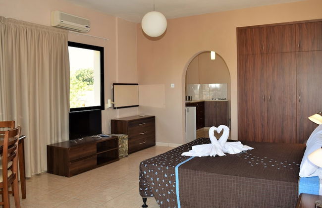 Anna Hotel Apartments - Photo 30