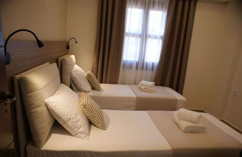 Thelea Mani - Foto 78