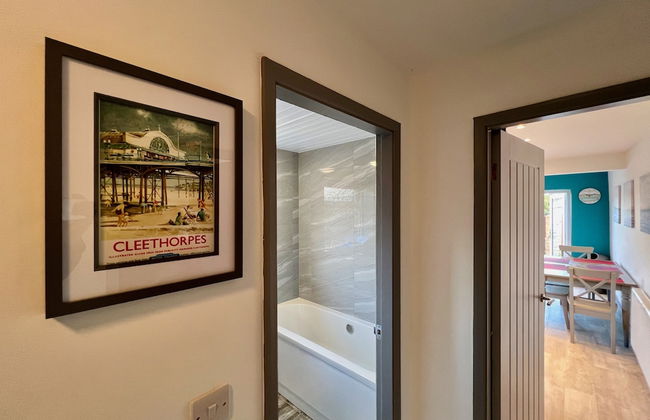 Curzon House 1 - Photo 2