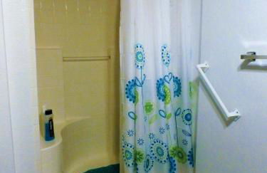 Charming Downstairs Unit - Foto 21