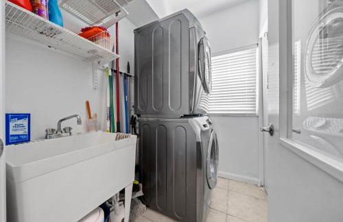 Waterfront Luxury 2-Bedroom Condo Sunny Isles Beach - Foto 36