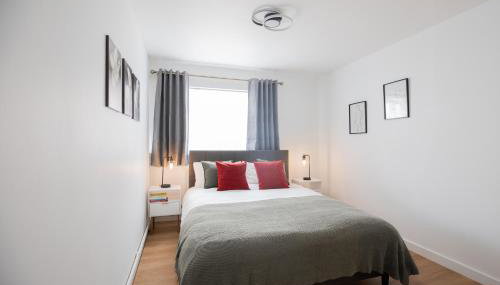 Bright & Modern Apartment, Central Location, Free Parking & Fast Wi Fi - Foto 3