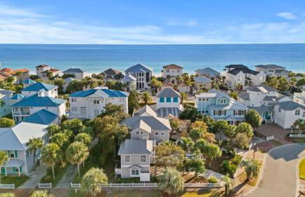 Steps to Beach! Arcade Game Room, Pool + Hot Tub Calico Scallop by Avantstay - Foto 156
