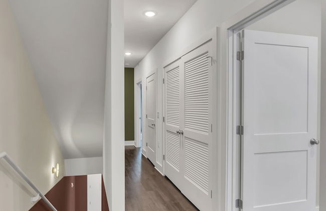 The Grove by AvantStay – Stylish Group Stay with Private Bathrooms - Foto 13