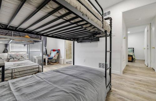 Frisco Getaway Hometel w the Spa and Outdoor Kitchen - Foto 13