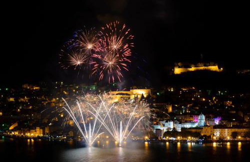 Cozy country home with heated outdoor pool - Photo 46