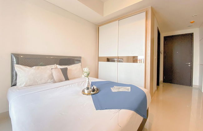 Spacious And Homey Studio At Cleon Park Apartment - Photo 16