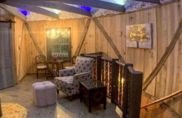 Unique Hobbit House Accommodation with a Private Hot Tub in Shenandoah, Virginia - Foto 28