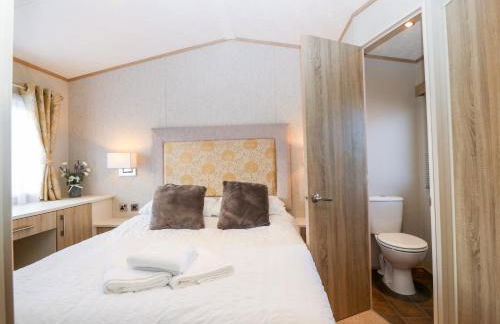 Snape Lodge - Photo 15