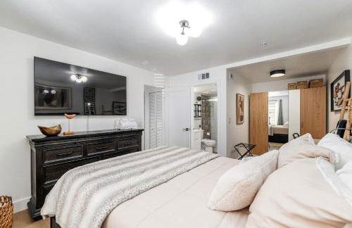 Modern & Stylish Condo Near UF, Shands & VA - Foto 23