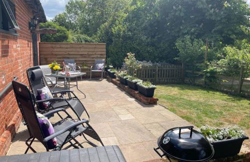 The Tack Room Cottage - Sleeps 4, Garden & Parking - Foto 63