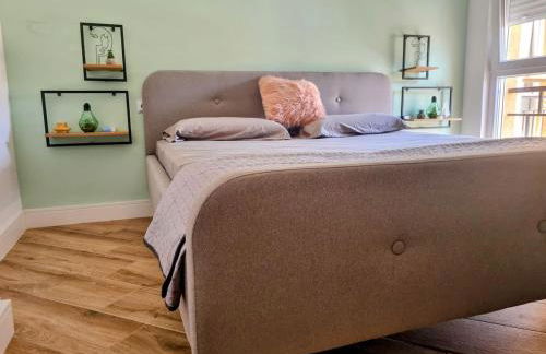 Lovley 2 bed apartment with a sea view ! - Foto 7