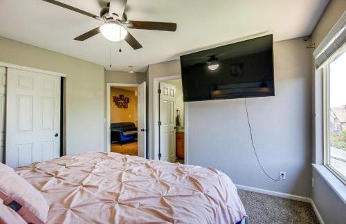 Home with Patio and Games about 17 Mi to Denver! - Foto 20