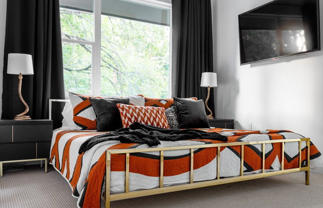 Disco Den w Hot Tub 6 min Walk to Rainey St - Foto 22