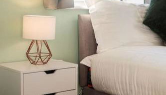 Opulent 2BR 2BA House with FREE Parking - Foto 3