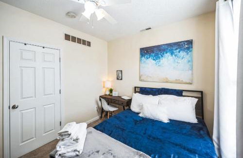 Charming Getaway on Ash St- Minutes from Cinci - Photo 9