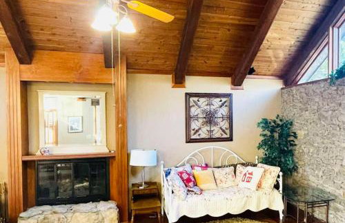 Longview Lake Getaway 4-Bedroom house - Foto 28