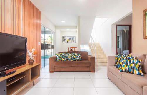 Refúgio Tropical Casa de Praia com Piscina e 4 Suítes e garagem 3 carros, 800 mtrs da praia internet 700 mbps, condomínio privado com pista de skate , quadra de futevôlei , campos e quadras de futebol! - Foto 11