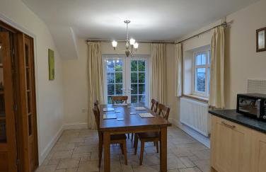 Unbeatable Llanberis Location, Detached with Parking, Snowdon Views. - Photo 17