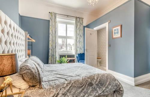 Riverside Georgian House with Hot Tub, Sauna & Parking - Foto 15